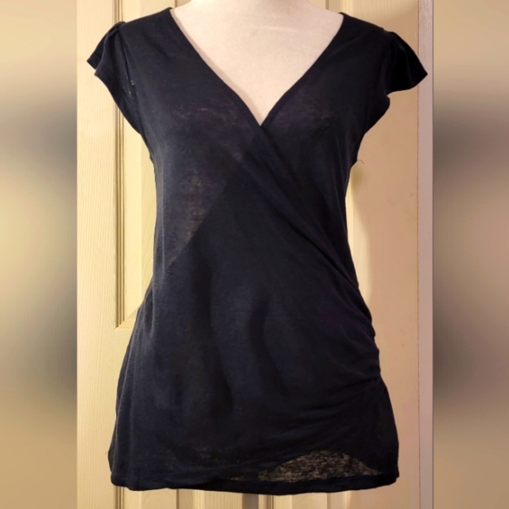 &et Brand Linen Top. NWT